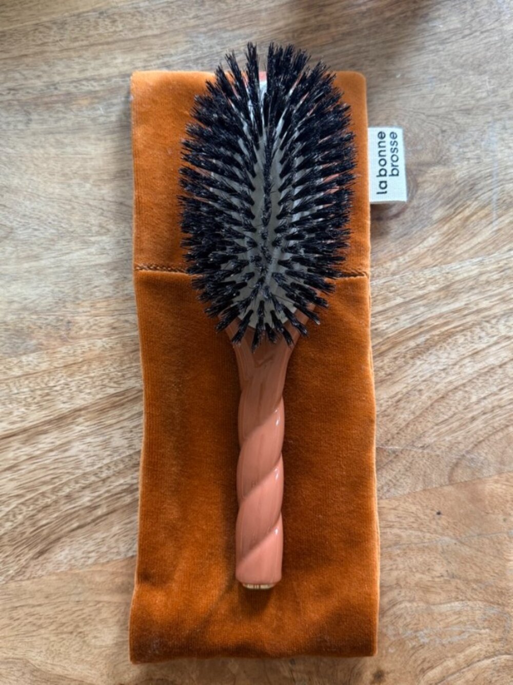 La Bonne Brosse No. 1 Shine+Care Hairbrush in Terracotta